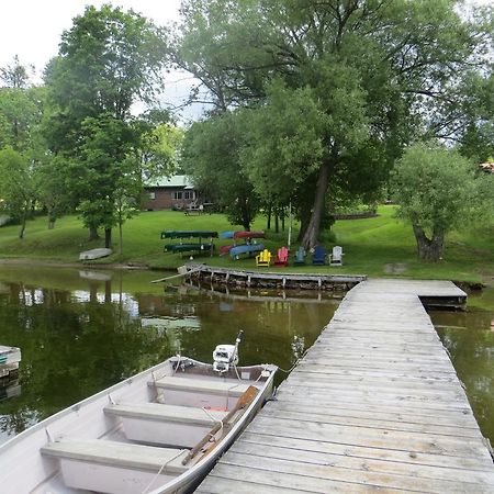 Bondi Village Cottage Resort Lake of Bays Екстериор снимка