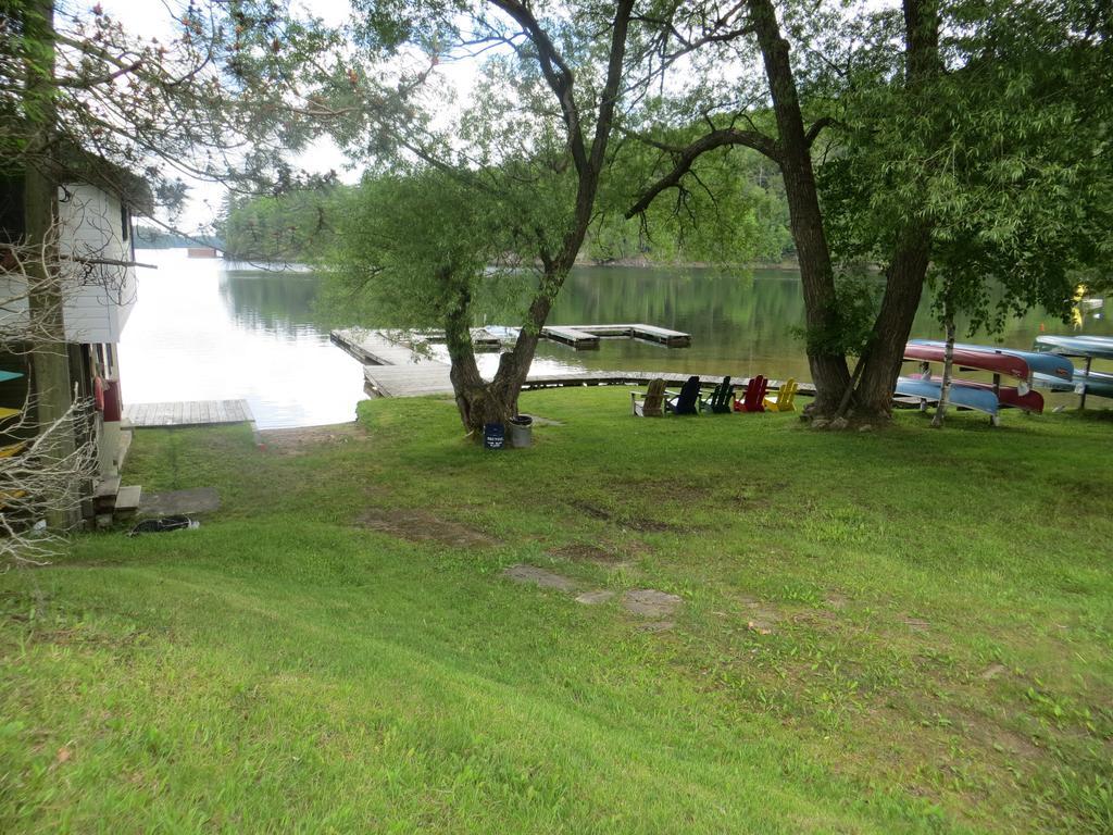 Bondi Village Cottage Resort Lake of Bays Екстериор снимка