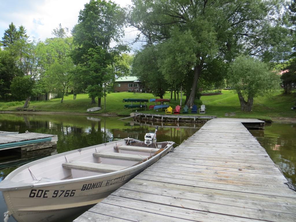 Bondi Village Cottage Resort Lake of Bays Екстериор снимка