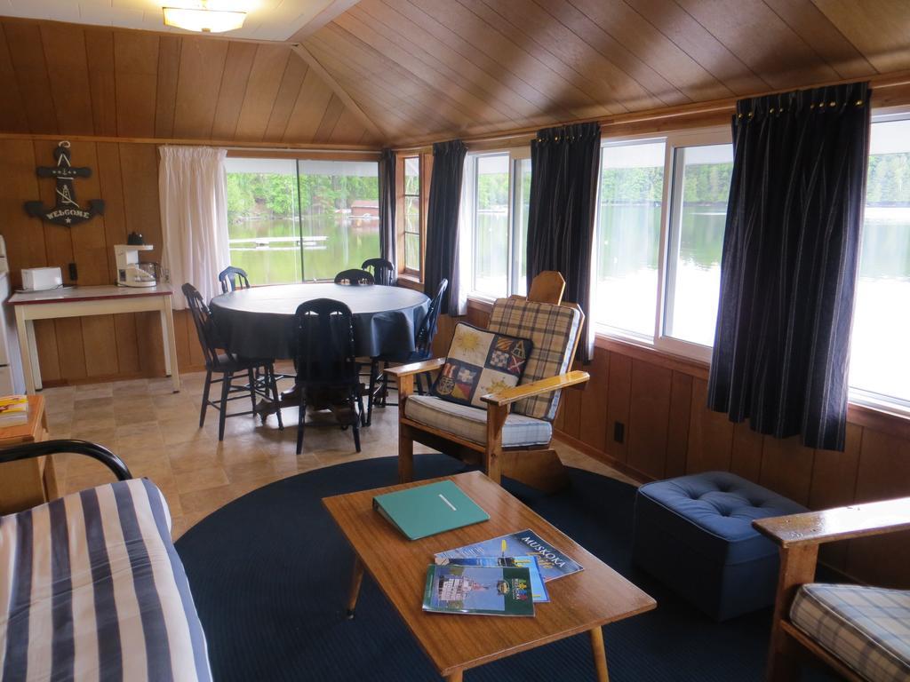 Bondi Village Cottage Resort Lake of Bays Екстериор снимка
